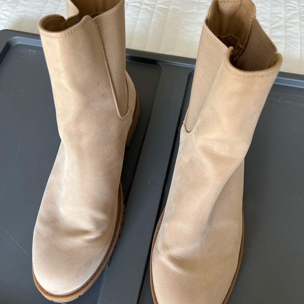 LOFT Tan Ankle Booties with Rounded Toe and Slip-On Design